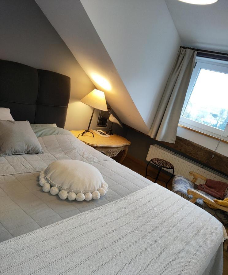 Chez Monsieur Bed & Breakfast ฟลอเรนวิลล์ ภายนอก รูปภาพ